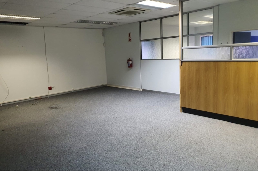 To Let commercial Property for Rent in Walmer Eastern Cape